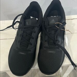 Adidas Black Athletic Shoes Sleek Design Versatile
